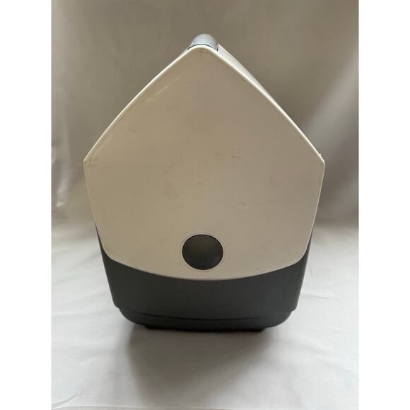 Playmate By Igloo Elite Grey White Flip Top Cooler - Picture 3 of 4